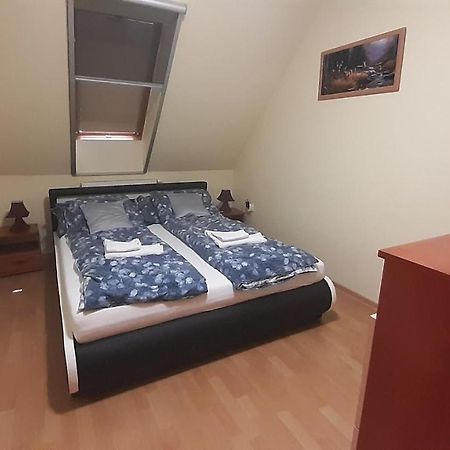 Elizabet Apartman A Belvarosban Szarvas Extérieur photo