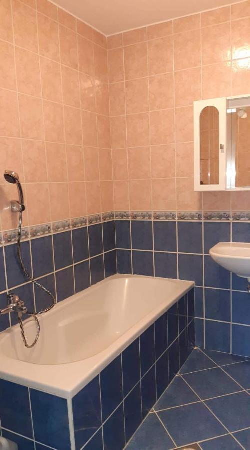 Elizabet Apartman A Belvarosban Szarvas Extérieur photo