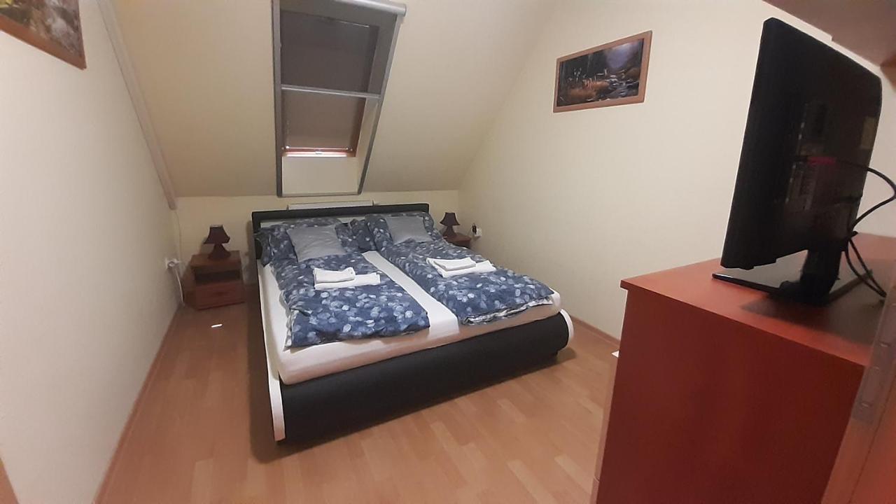 Elizabet Apartman A Belvarosban Szarvas Extérieur photo