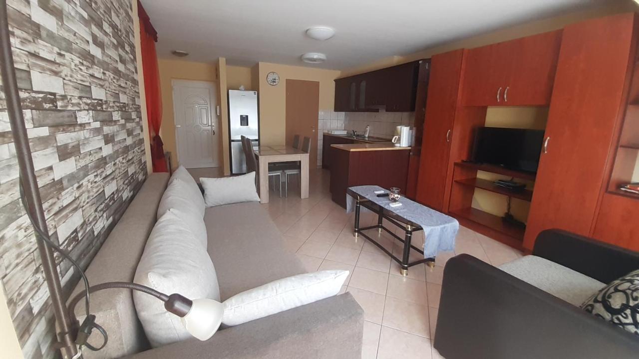 Elizabet Apartman A Belvarosban Szarvas Extérieur photo