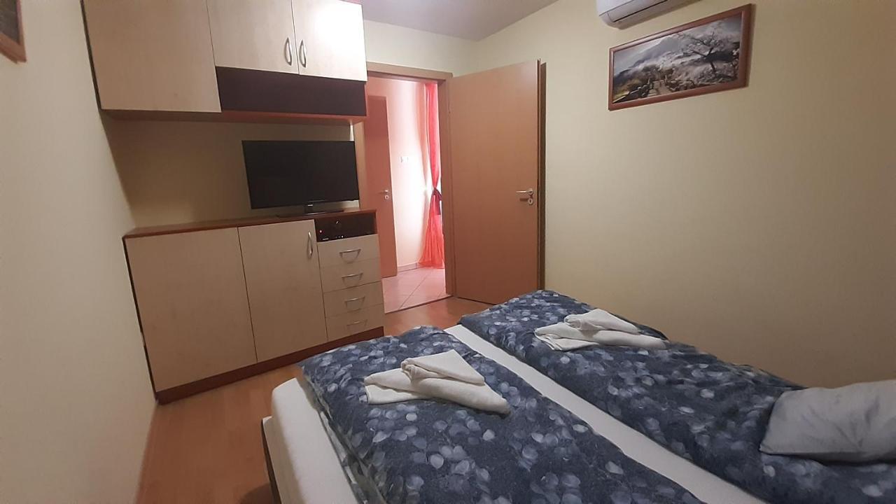 Elizabet Apartman A Belvarosban Szarvas Extérieur photo